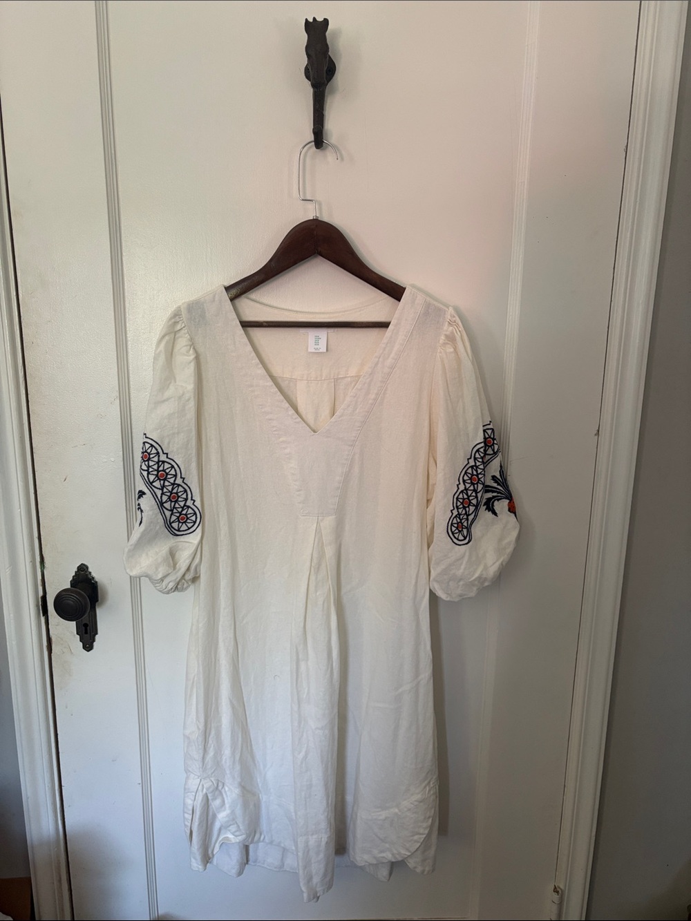 Cynthia Rowly| Embroidered Puff Sleeve Tunic Dress in Cream
